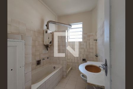Apartamento à venda com 107m², 2 quartos e sem vagaBanheiro Corredor