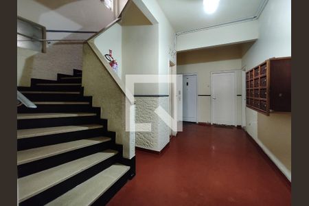 Apartamento à venda com 107m², 2 quartos e sem vagaFachada e portaria