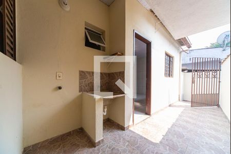 Casa para alugar com 40m², 1 quarto e 1 vagaÁrea de Serviço