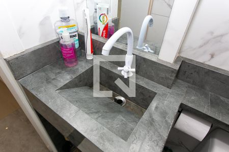 Casa à venda com 230m², 5 quartos e 3 vagasCasa 1 - Banheiro Social