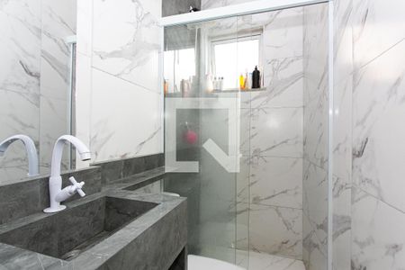 Casa à venda com 230m², 5 quartos e 3 vagasCasa 1 - Banheiro Social