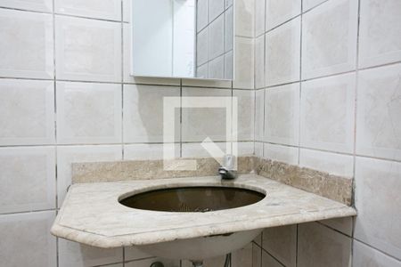 Casa à venda com 230m², 5 quartos e 3 vagasCasa 2 - Banheiro