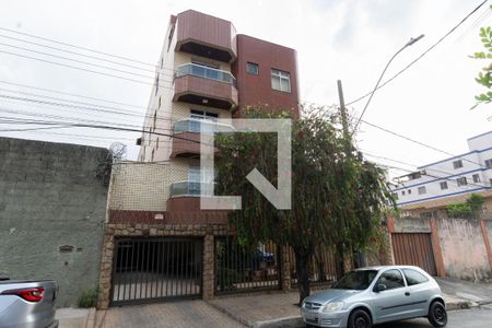 Apartamento à venda com 230m², 3 quartos e 3 vagasFachada