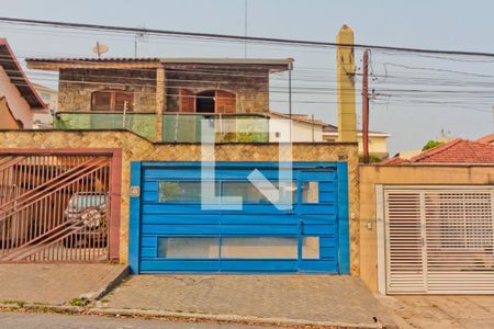 Casa à venda com 157m², 4 quartos e 4 vagas Casa à venda com 157m², 4 quartos e 4 vagasFachada