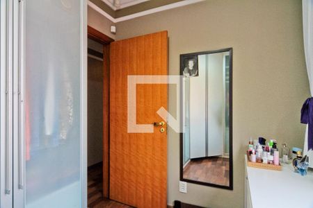 Casa à venda com 157m², 4 quartos e 4 vagas Casa à venda com 157m², 4 quartos e 4 vagasQuarto 1