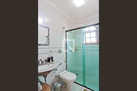 Casa à venda com 157m², 4 quartos e 4 vagas Casa à venda com 157m², 4 quartos e 4 vagasBanheiro da Suíte 2