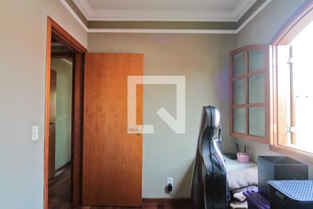 Casa à venda com 157m², 4 quartos e 4 vagas Casa à venda com 157m², 4 quartos e 4 vagasQuarto 2