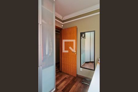 Casa à venda com 157m², 4 quartos e 4 vagas Casa à venda com 157m², 4 quartos e 4 vagasQuarto 1