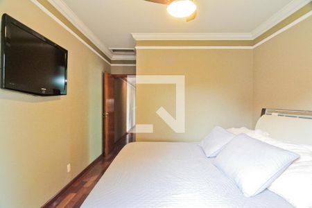 Casa à venda com 157m², 4 quartos e 4 vagas Casa à venda com 157m², 4 quartos e 4 vagasSuíte 2