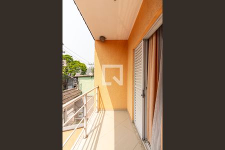 Sacada de casa à venda com 4 quartos, 240m² em Vila Yara, Osasco