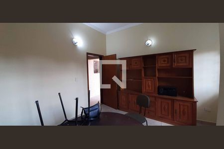 Casa à venda com 360m², 4 quartos e 5 vagasEscritório