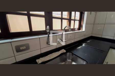 Casa à venda com 360m², 4 quartos e 5 vagasCozinha