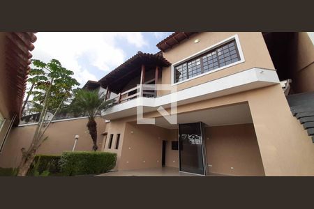 Casa à venda com 360m², 4 quartos e 5 vagasFachada da Casa interna