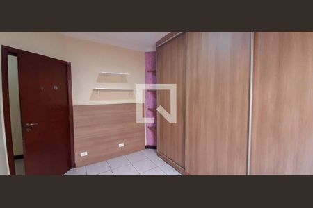 Casa à venda com 360m², 4 quartos e 5 vagasSuíte 2