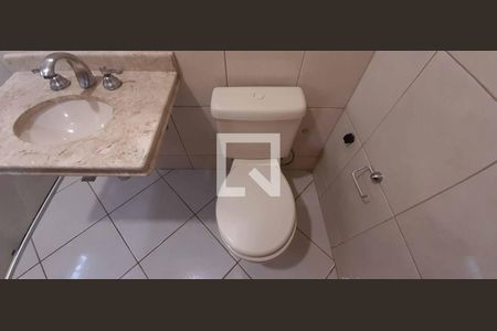 Casa à venda com 360m², 4 quartos e 5 vagasBanheiro da Suíte 2