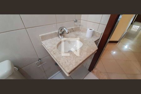 Casa à venda com 360m², 4 quartos e 5 vagasBanheiro Social