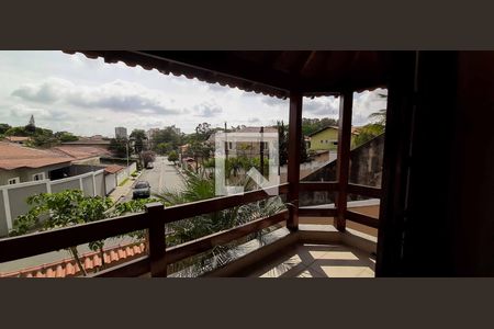 Casa à venda com 360m², 4 quartos e 5 vagasVaranda