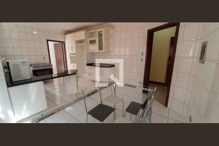 Casa à venda com 360m², 4 quartos e 5 vagasCopa