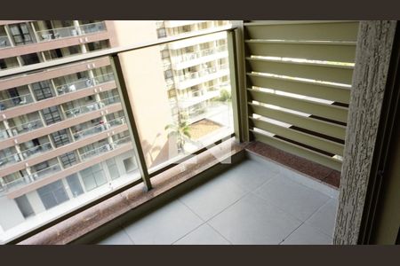 Apartamento à venda com 67m², 2 quartos e 1 vagaSuíte 2 varanda