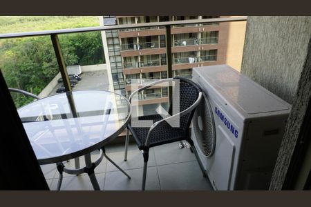 Varanda - Sala de apartamento à venda com 2 quartos, 67m² em Camorim, Rio de Janeiro