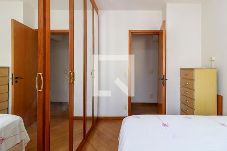 Apartamento para alugar com 120m², 3 quartos e 2 vagas Apartamento para alugar com 120m², 3 quartos e 2 vagasQuarto 3