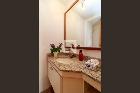 Apartamento para alugar com 120m², 3 quartos e 2 vagas Apartamento para alugar com 120m², 3 quartos e 2 vagasLavabo