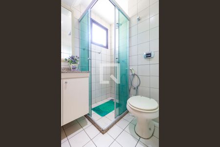 Apartamento para alugar com 120m², 3 quartos e 2 vagas Apartamento para alugar com 120m², 3 quartos e 2 vagasBanheiro 2