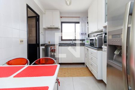Apartamento para alugar com 120m², 3 quartos e 2 vagas Apartamento para alugar com 120m², 3 quartos e 2 vagasCozinha