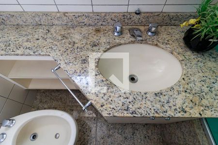 Apartamento para alugar com 120m², 3 quartos e 2 vagas Apartamento para alugar com 120m², 3 quartos e 2 vagasSuíte - Banheiro