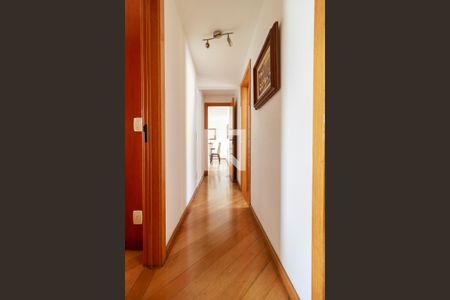 Apartamento para alugar com 120m², 3 quartos e 2 vagas Apartamento para alugar com 120m², 3 quartos e 2 vagasCorredor