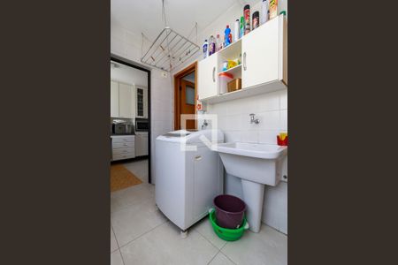 Apartamento para alugar com 120m², 3 quartos e 2 vagas Apartamento para alugar com 120m², 3 quartos e 2 vagasÁrea de Serviço