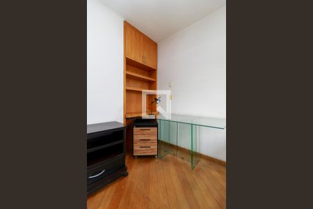 Apartamento para alugar com 120m², 3 quartos e 2 vagas Apartamento para alugar com 120m², 3 quartos e 2 vagasQuarto 2