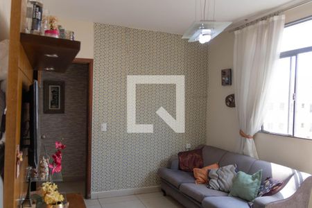 Sala de apartamento à venda com 3 quartos, 80m² em Padre Eustáquio, Belo Horizonte