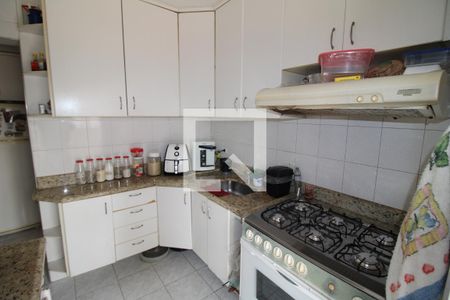 Apartamento à venda com 77m², 3 quartos e 2 vagasCozinha