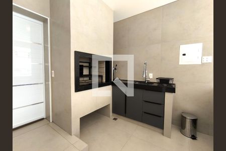 Casa de condomínio à venda com 452m², 3 quartos e 4 vagas Casa de condomínio à venda com 452m², 3 quartos e 4 vagasÁrea comum