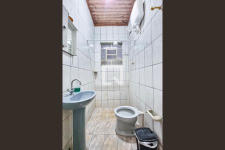 Casa para alugar com 40m², 2 quartos e sem vagaBanheiro