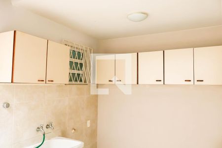 Casa para alugar com 250m², 4 quartos e 1 vaga Casa para alugar com 250m², 4 quartos e 1 vagaÁrea de Serviço