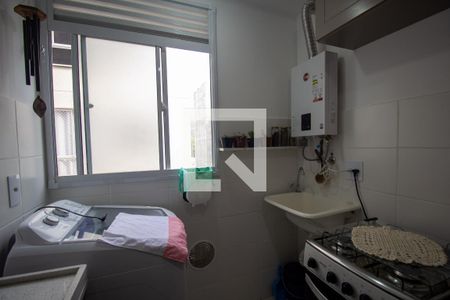 Apartamento à venda com 45m², 2 quartos e 1 vaga Apartamento à venda com 45m², 2 quartos e 1 vagaCozinha e Área de Serviço