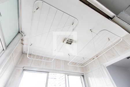 Apartamento à venda com 70m², 2 quartos e 1 vagaÁrea de Serviço