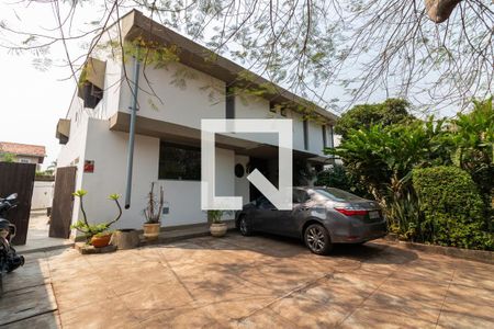 Casa para alugar com 400m², 6 quartos e 3 vagas Casa para alugar com 400m², 6 quartos e 3 vagasÁrea Externa