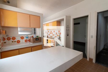 Casa para alugar com 400m², 6 quartos e 3 vagas Casa para alugar com 400m², 6 quartos e 3 vagasCozinha