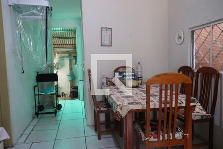 Casa à venda com 160m², 2 quartos e 2 vagasCozinha