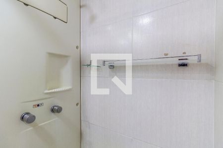 Studio para alugar com 35m², 1 quarto e 1 vaga Studio para alugar com 35m², 1 quarto e 1 vagaBanheiro