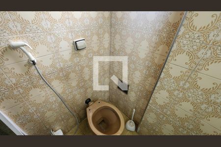 Apartamento para alugar com 166m², 4 quartos e 1 vagaDetalhe do banheiro