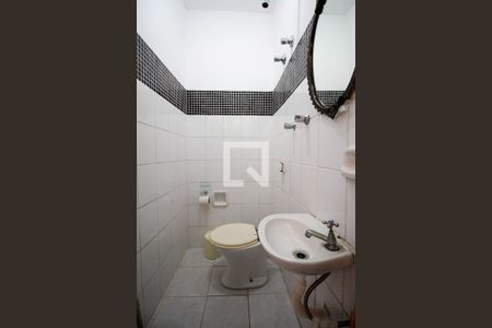 Apartamento à venda com 190m², 2 quartos e 2 vagasBanheiro de Serviço