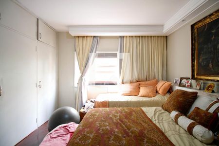 Apartamento à venda com 190m², 2 quartos e 2 vagasSuíte