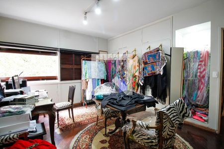 Apartamento à venda com 190m², 2 quartos e 2 vagasQuarto