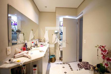 Apartamento à venda com 190m², 2 quartos e 2 vagasBanheiro da Suíte