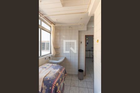 Apartamento para alugar com 131m², 3 quartos e 1 vagaÁrea de Serviço