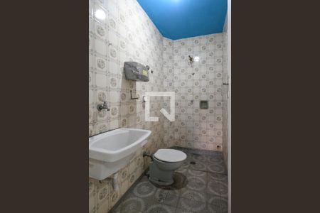 Casa à venda com 311m², 3 quartos e 5 vagasBanheiro de Serviço